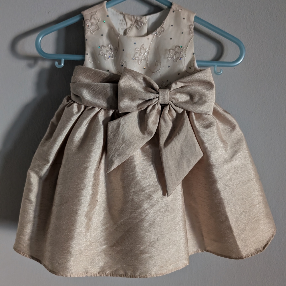 Elegant Cream Kids Dress with Bow